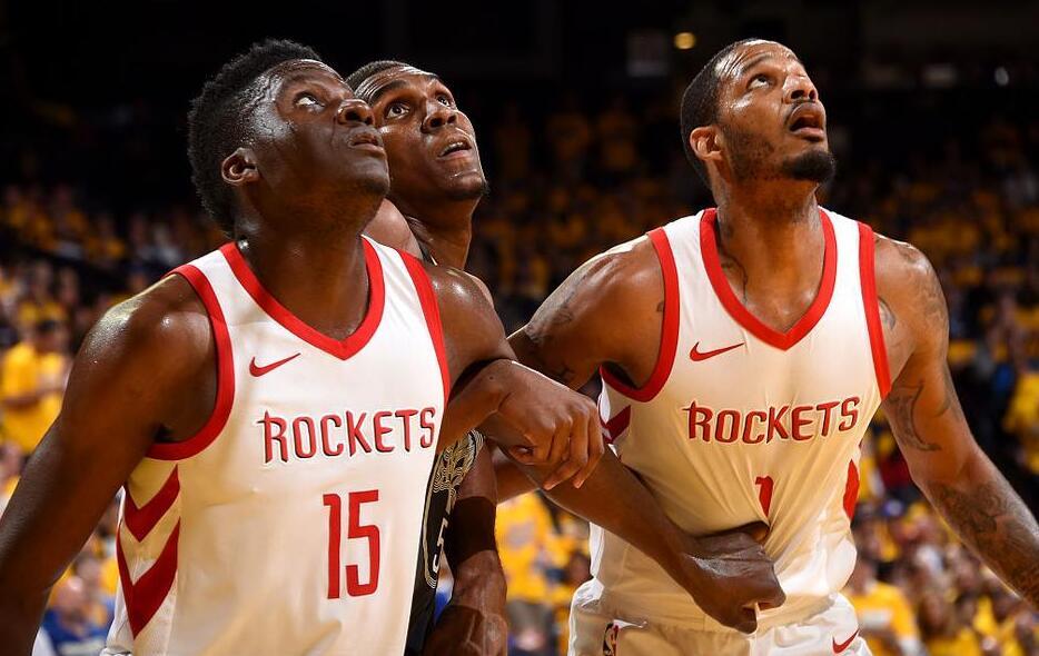 美记：多支季后赛球队询问祖巴茨交易，快船要价至少两个首轮（美媒：多支季后赛队打听祖巴茨交易，快船索要至少两枚首轮签）