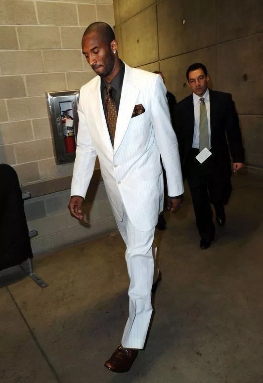 3场3球，成都B队艾孜买提当选中乙10月最佳球员／最佳青年球员（3战3球！成都B队艾孜买提荣膺中乙10月最佳球员与最佳青年球员）