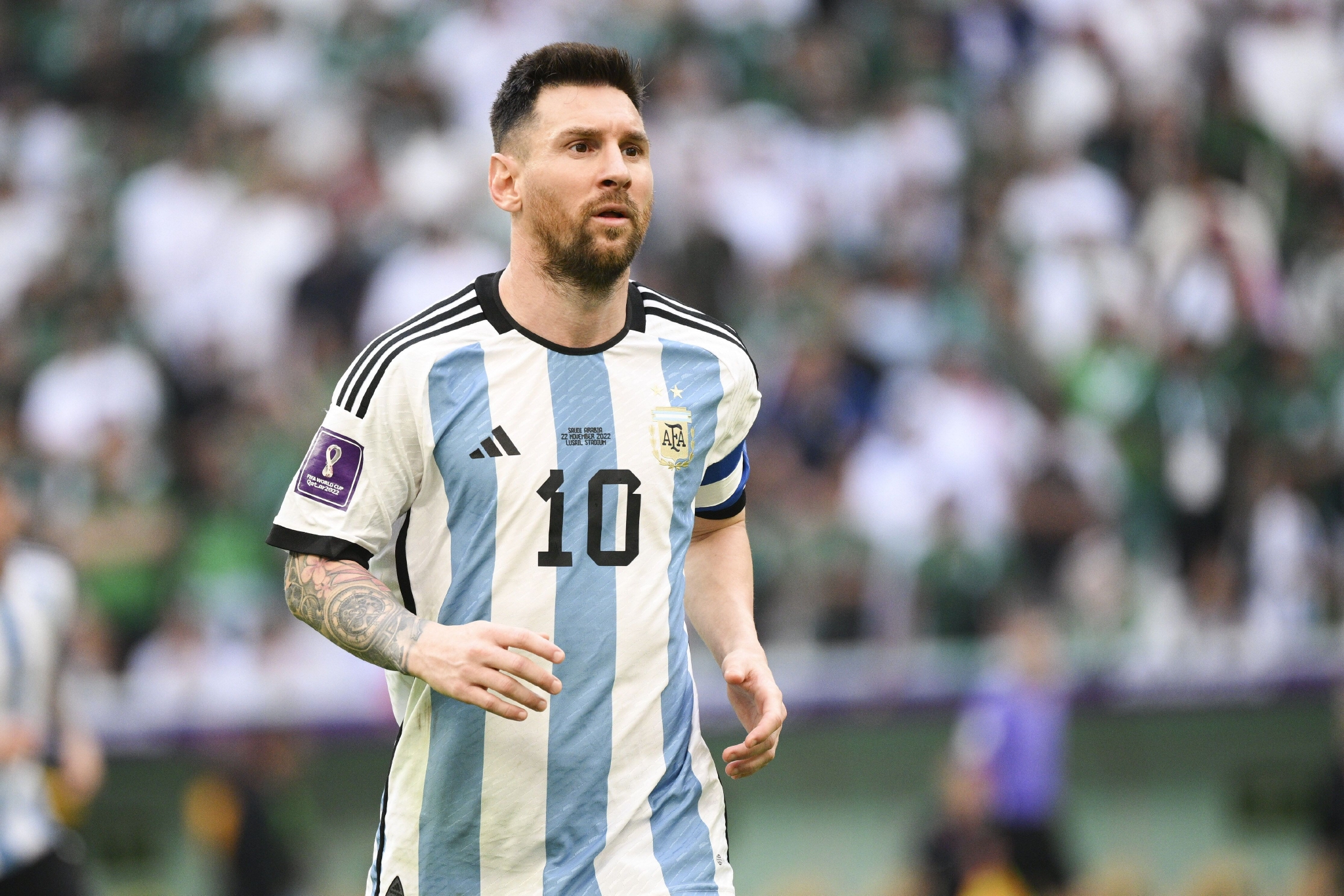 恰20：尼科-帕斯？他进步了很多很有前途，但我不关注对手（恰20：尼科-帕斯进步很快、潜力十足，但对手不是我的关注点）