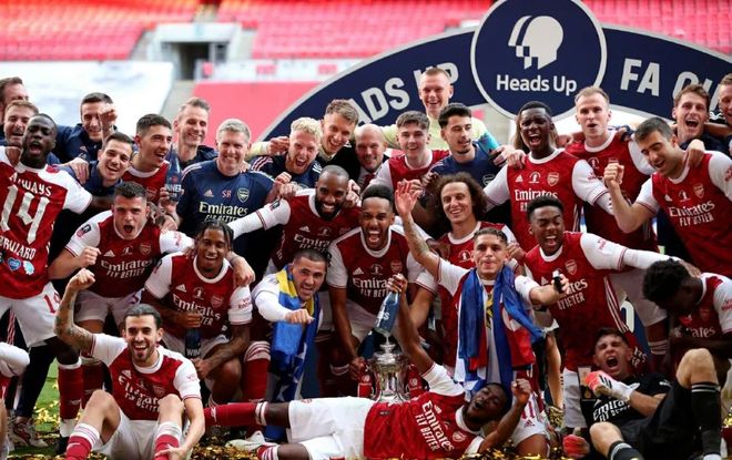 世界杯抽签仪式嘉宾：奥尼尔、布雷迪、贾奇、格雷茨基（奥尼尔、布雷迪、贾奇、格雷茨基将出席世界杯抽签仪式）