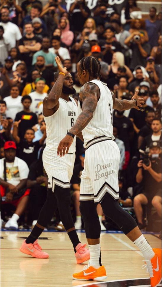 孔帕尼：阿方索一定会强势回归，很高兴他能为本赛季提供帮助（孔帕尼：阿方索必将强势归来，我很高兴他能助力本赛季）