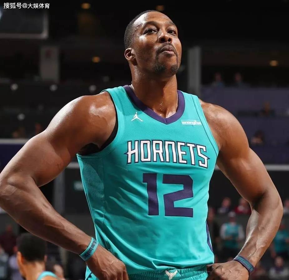 足球联赛赛季最佳球员排行榜公布（足球联赛赛季最佳球员评选结果出炉）