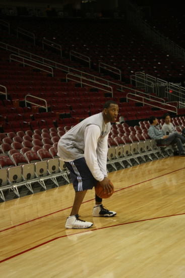 狂砍39分！恩比德：今天没了马克西，我必须得承担更多责任（轰下39分！恩比德：马克西缺阵，我必须扛起更多责任）