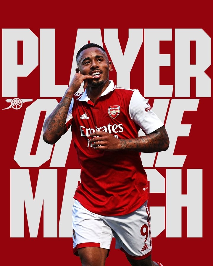 阿里纳斯：教练应该身穿西装在场边执教，这才是真的在乎比赛（阿里纳斯：教练穿西装站场边执教才是真正重视比赛）